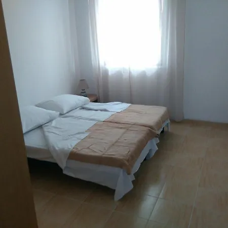 Apartman2 L&K Zara Esterno foto